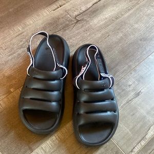 UGG sandal
